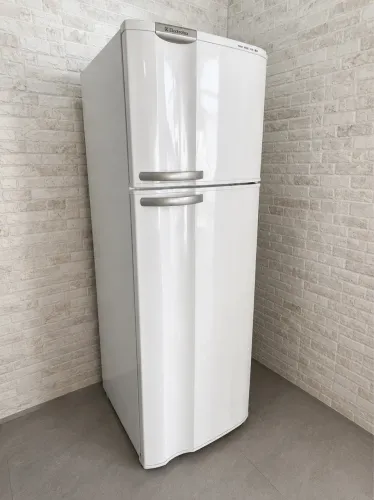 Geladeira Electrolux DC39 340 Litros 