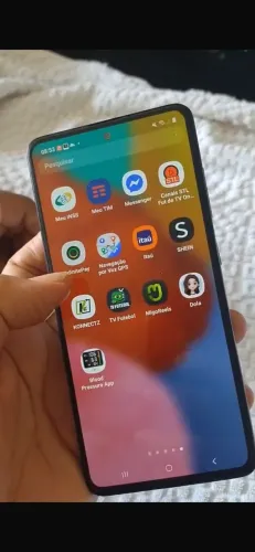 Celular à venda 