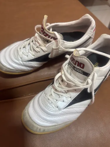 Chuteira Futsal Mizuno Morelia Couro legítimo