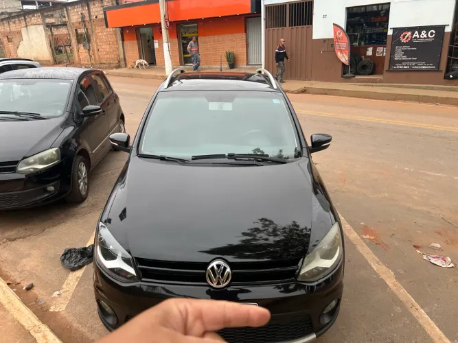 Volkswagen Crossfox 1.6 MI Total Flex 8V 5P 2013
