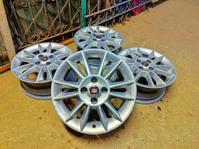 Rodas R15" Originais Fiat Ideia ELX - Aceito Cartão