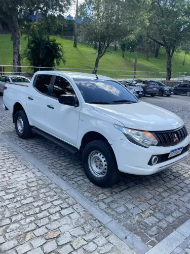 Mitsubishi L200 Triton Sport GLS 2.4 CD Diesel Aut. 2021