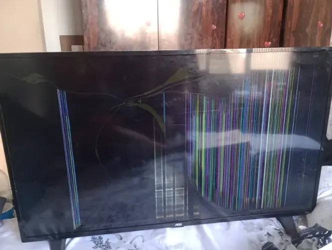TV 43 OAC DEFEITO TELA