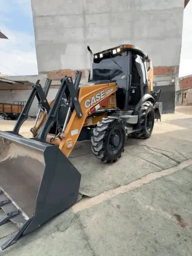Retroescavadeira case 580n extra único dono !