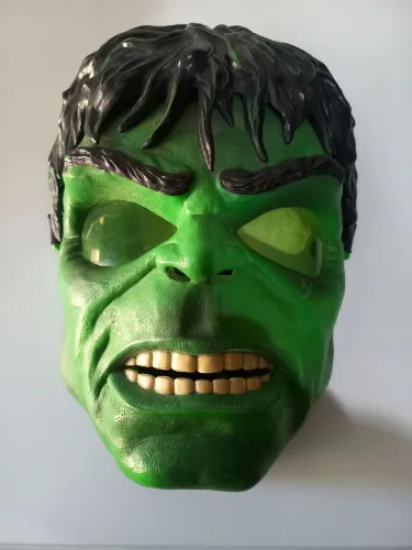 máscara infantil do Hulk (personagem dos Vingadores / Marvel).