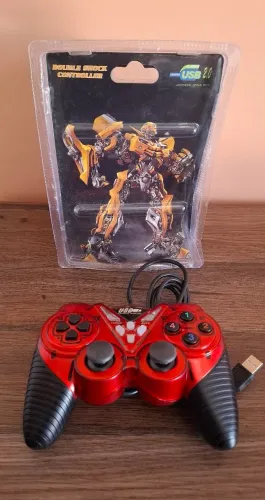 Controle usb novo dos Transformers tenho 3 cores!