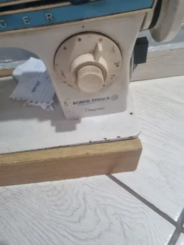 Desapego uma máquina de costura