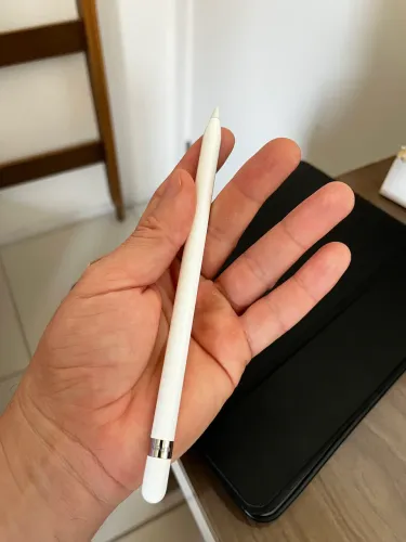 Apple Pencil 1ª Geração - Compatível com iPad 9