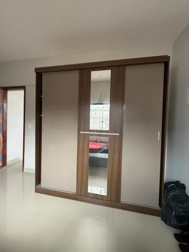 ROUPEIRO LINDÍSSIMO SEMI NOVO