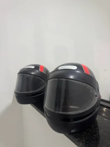Capacetes tamanho 58