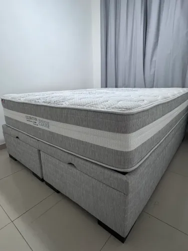 Cama Box Baú Queen + Colchão Premium Celebration