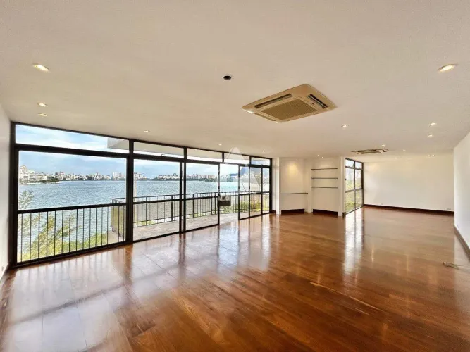 Exclusivo na Lagoa 285 m², 4 Quartos, Vista Panorâmica e 3 Vagas
