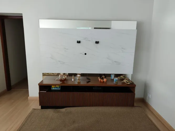 Vendo raqui para sala bom estado