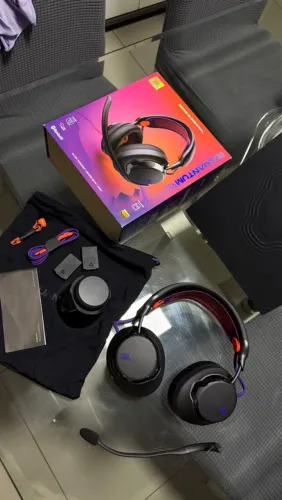 Headset JBL Quantum 950