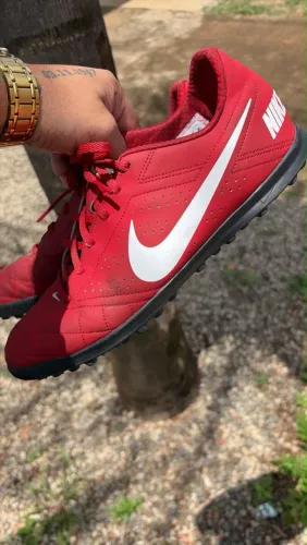 Chuteira Nike 1 mês de uso 