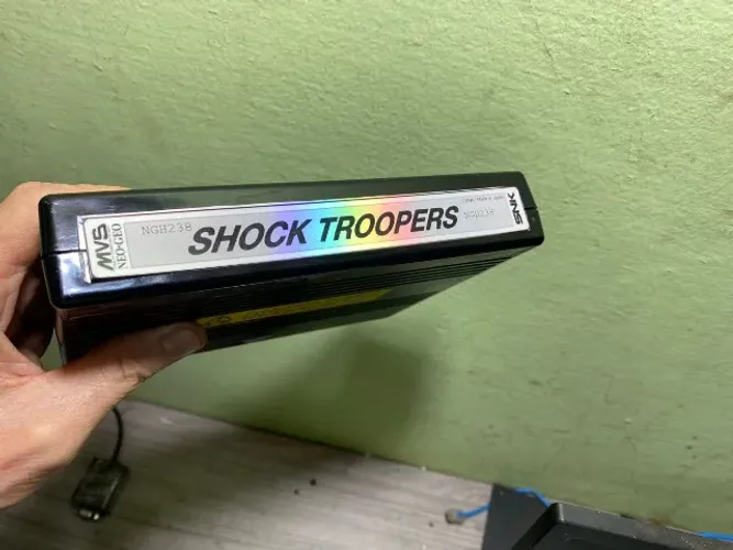 CARTUCHO NEO GEO SHOCK TROOPERS