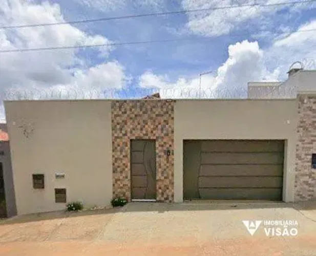 CASA À VENDA, 03 QUARTOS, 02 SUÍTES, GARAGEM COM 03 VAGAS NO JARDIM ESPÍRITO SANTO