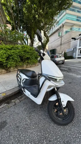 Scooter Elétrica ÉVEE Iron D01 - 1000W 