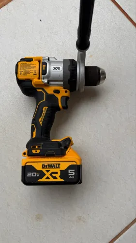 Furadeira Dewalt DCD1007 