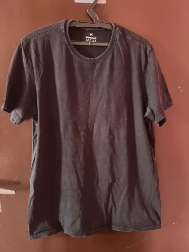Camiseta preta hering