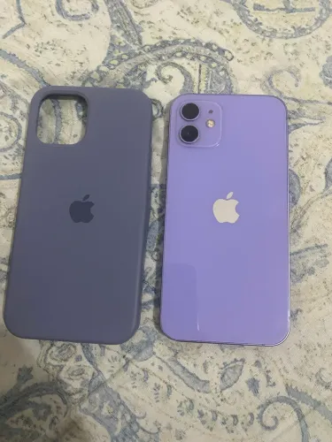 iPhone 12 top