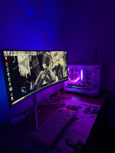 PC Gamer RTX 5070 Ryzen 5700 + Monitor Curvo