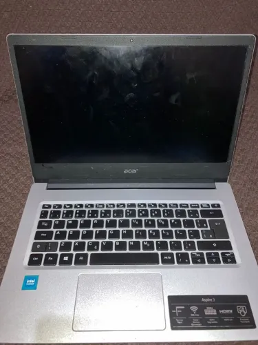 Acer aspire 3