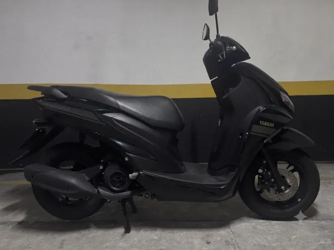 Fluo 125 - 2023 - 8.000km