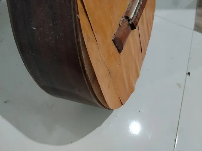 Violão pra conserto