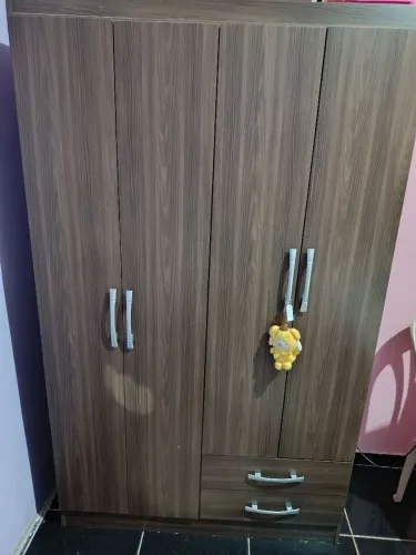 Vende-se guarda roupa