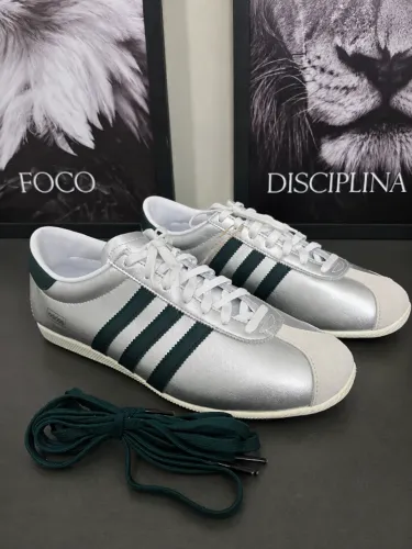 Tenis Adidas Paris Prata Couro Legítimo ORIGINAL (comprei nos USA ficou grande)