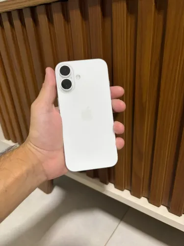 iPhone 16 256GB