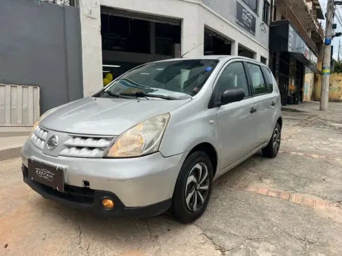 Nissan Livina 1.6 16V Flex Fuel 5P 2011