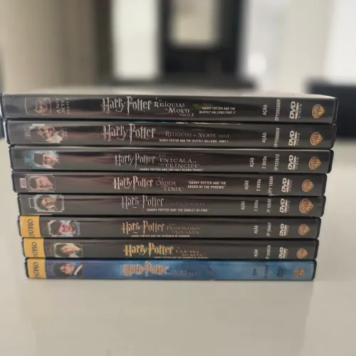 Coleção Harry Potter 1 ao 8 completos (1 ao 6 com discos especiais)