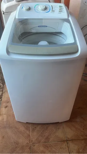 Vendo máquina de 10kg Electrolux