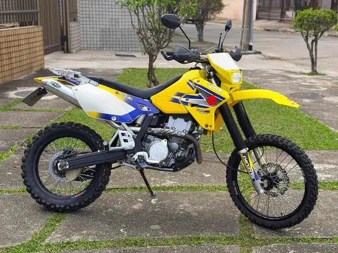 Vendo suzuki DRZ-400 