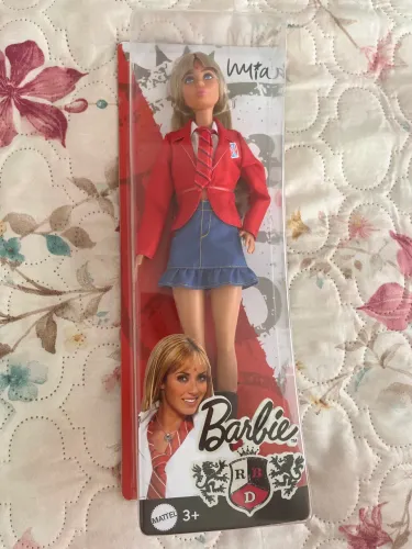 Boneca Mia Rebelde