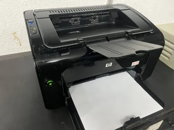 Impressora Laser Wi-Fi HP P1102w - Econômica e Compacta