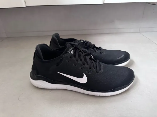 Tênis preto nike tamanho 44