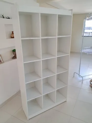 Armario Colmeia 15 Nichos Prateleira Loja Estante Livros