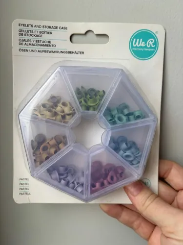 Kit de lhós 7 Cores Pasteis com Organizador We R - 141 Unidades