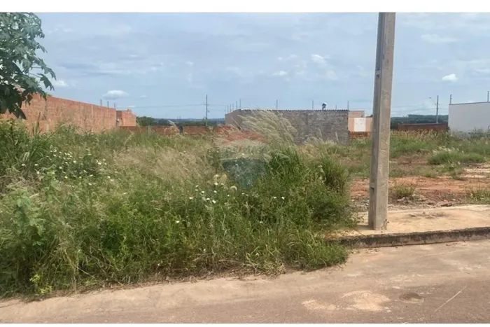 Terreno 300m²: Rondonópolis, Preço Imperdível!