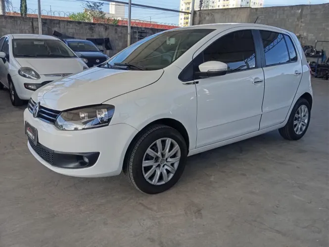 Volkswagen Fox 1.6 MI Total Flex 8V 5P 2013