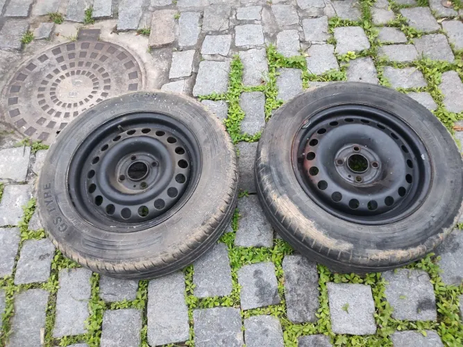 2 rodas volks com pneu 185 65 14 seminovos / passam em vistoria