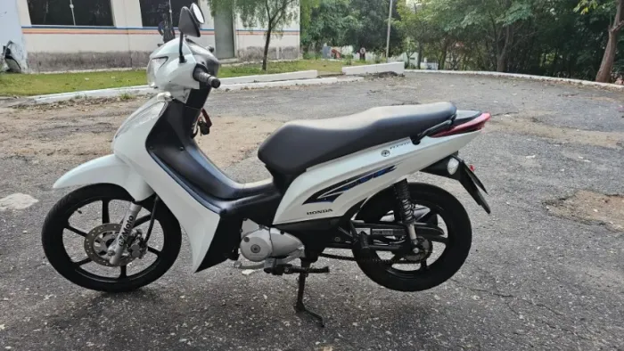 Honda Biz ex Branca 2014 muito conservada