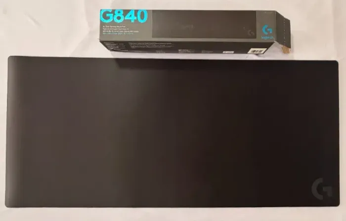 Mousepad Gamer Logitech G840 XL Preto PN 943-000776. Tamanho extragrande de 90 x 40 cm