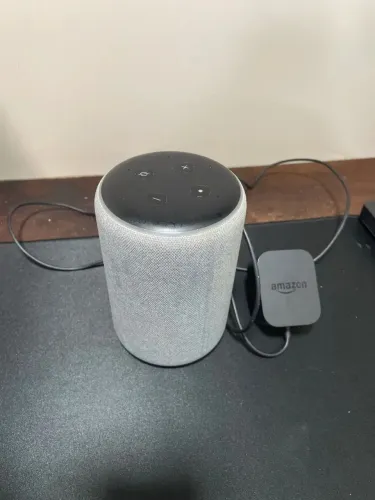 Amazon Echo 3 geração smart - Cinza (Usada)
