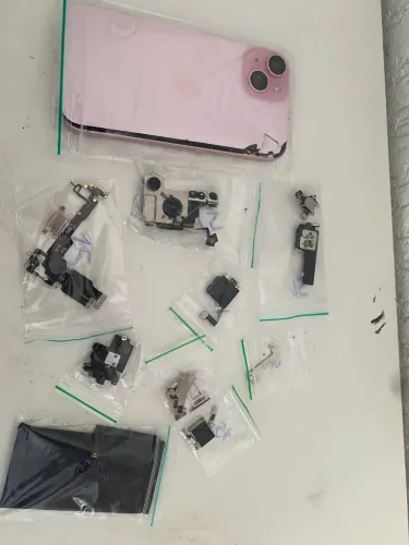 Peças iphone 15
