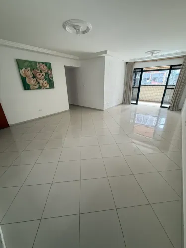 Excelente apartamento no coração da Ponta Verde!