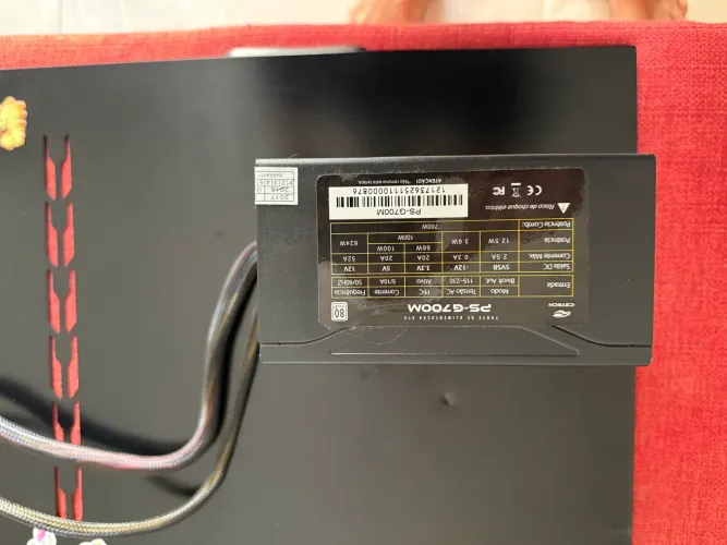 Fonte 700w c3tech
